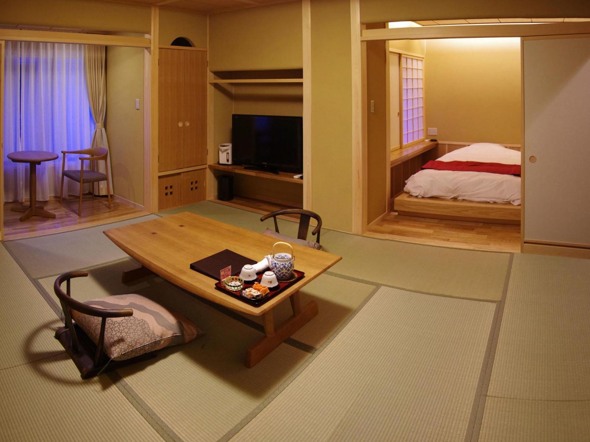Gero Onsen Yukyunohana Стая снимка