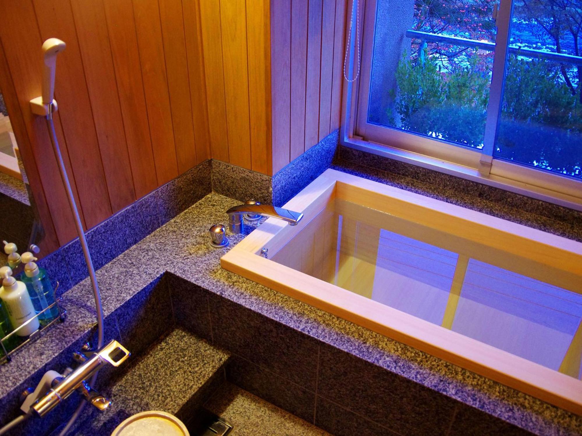 Gero Onsen Yukyunohana Стая снимка