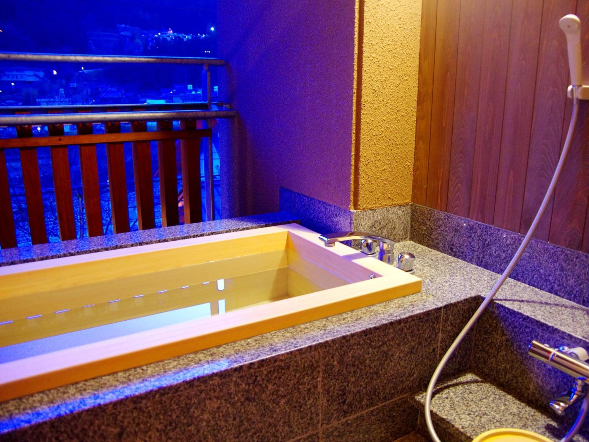 Gero Onsen Yukyunohana Стая снимка