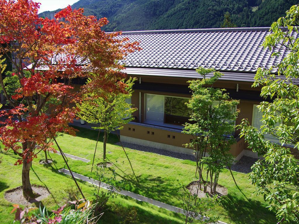 Gero Onsen Yukyunohana Екстериор снимка