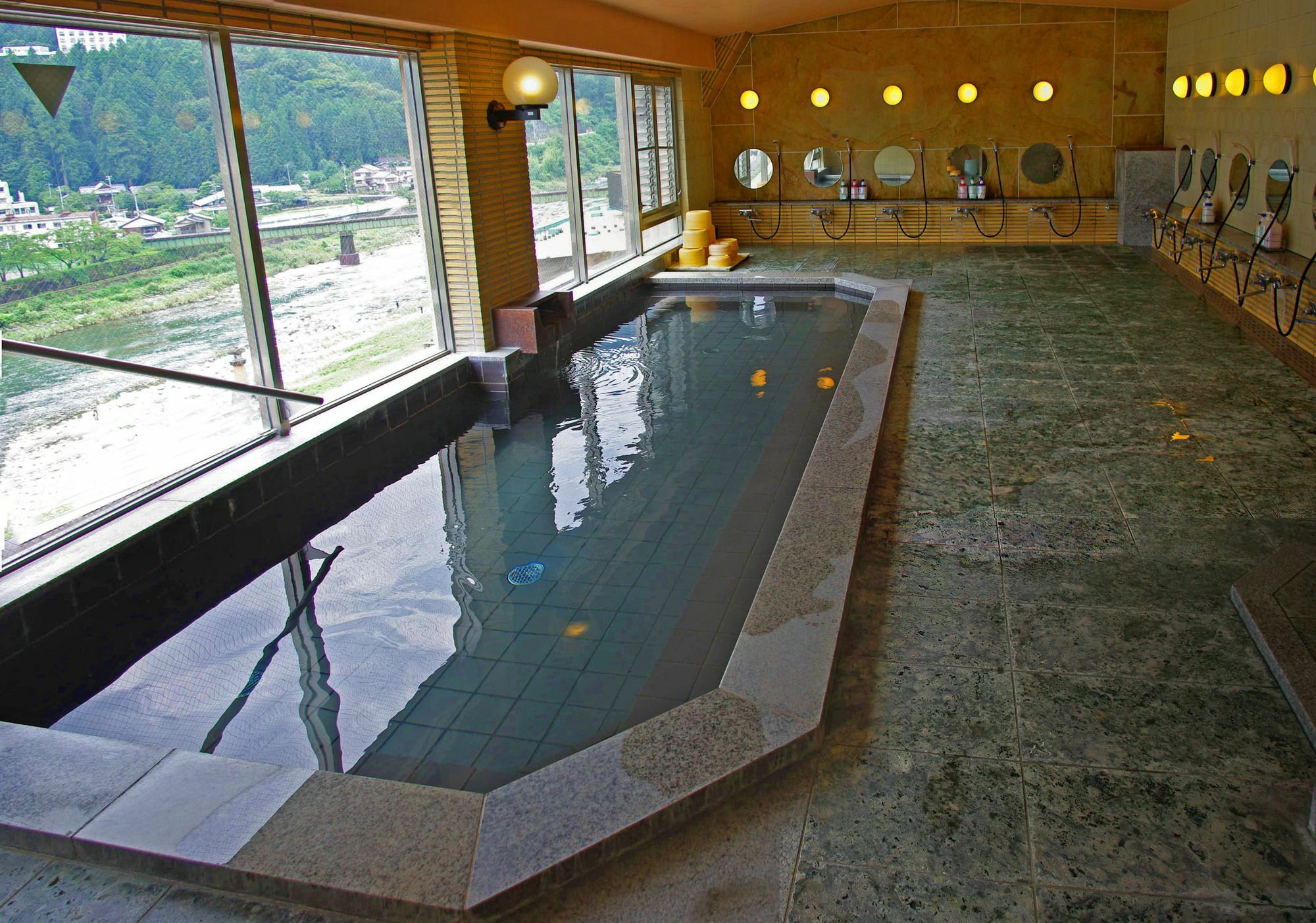 Gero Onsen Yukyunohana Екстериор снимка